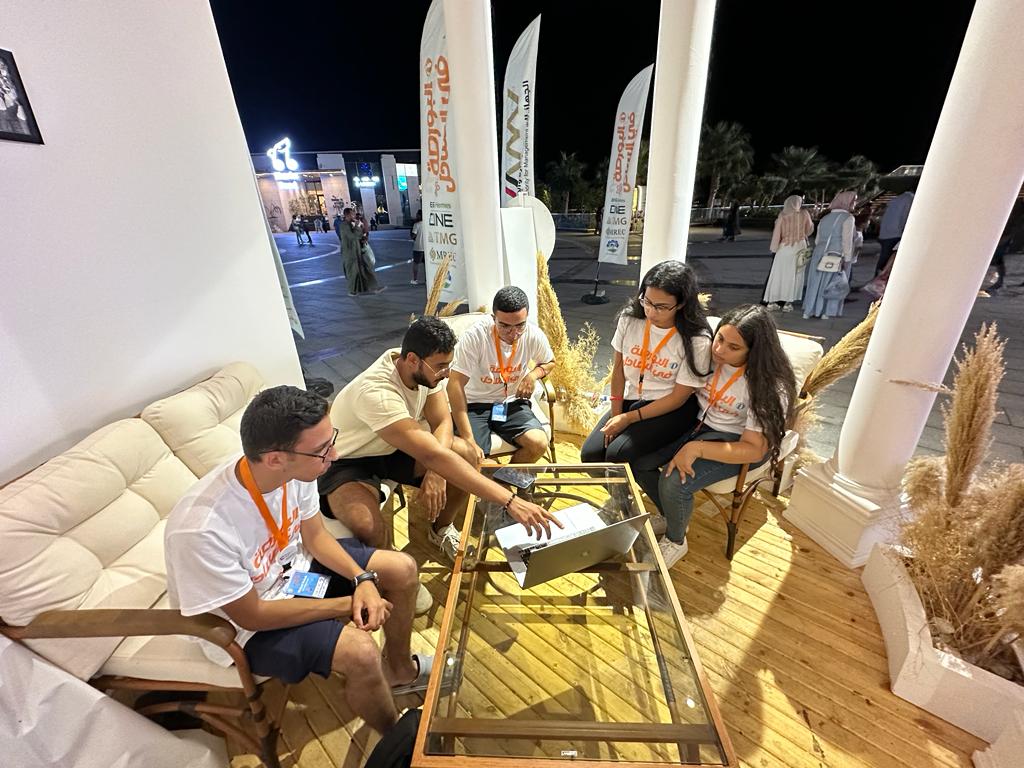 باسل رياض
Bassel Riad